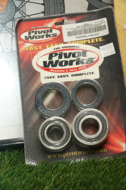 Pivot Works PWRWK-Y08-421 Rear Wheel Bearing Kit Yamaha YZ WR 1999–2003 photo 3