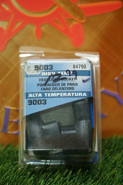 Dorman 84790 9003 H4 High Temp Headlight Socket Plug Connector Kit 2pc photo 2