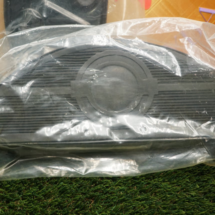 Harley Big Twin Black Half-Moon Footboards Harley Big Twin 4-Speed 1940-1984 NIB