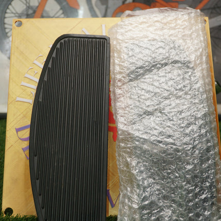 OEM Harley Touring Softail Floorboard Rubber Inserts 50614-06 Take Offs