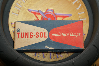 Vintage Tung-Sol PR-2 Flashlight Bulbs Box of 10 | NOS 2.38V 0.50A Flange Base photo 1
