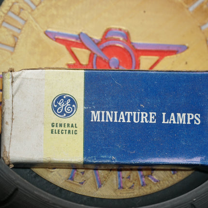 Vintage GE 222 Miniature Flashlight Bulbs Box of 10 | Lens Top 2.25V Screw Base