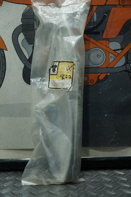 V-Twin Manufacturing 31-0437 Windshield Bracket Kit – Fits Harley-Davidson FLST Models photo 2