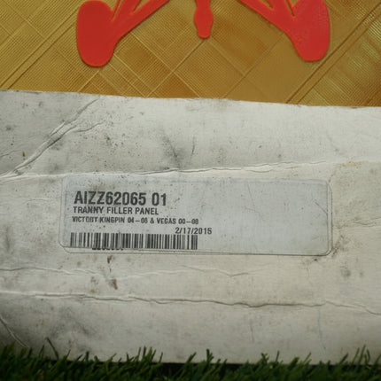 Victory Kingpin Vegas Chrome Tranny Transmission Filler Panel Cover AIZZ62065 01