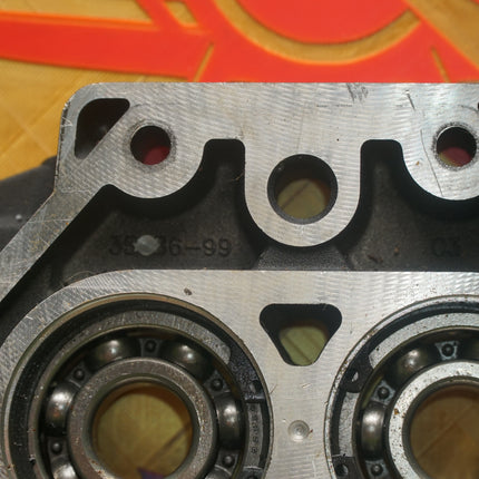 OEM Harley Twin Cam 5 Speed Transmission Bearing Housing Block Case 35036-99