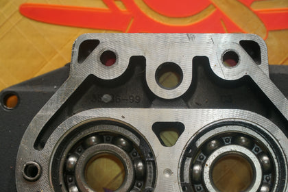 OEM Harley Twin Cam 5 Speed Transmission Bearing Housing Block Case 35036-99 photo 2