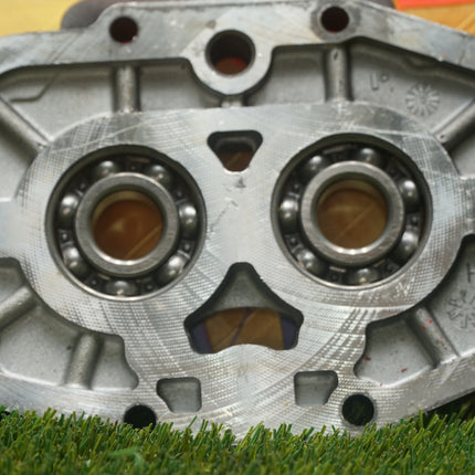 OEM Harley Twin Cam 5 Speed Transmission Bearing Housing Block Case 35036-99