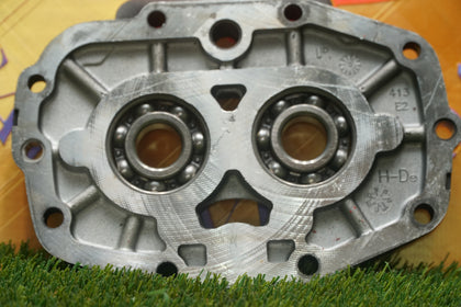 OEM Harley Twin Cam 5 Speed Transmission Bearing Housing Block Case 35036-99 photo 4