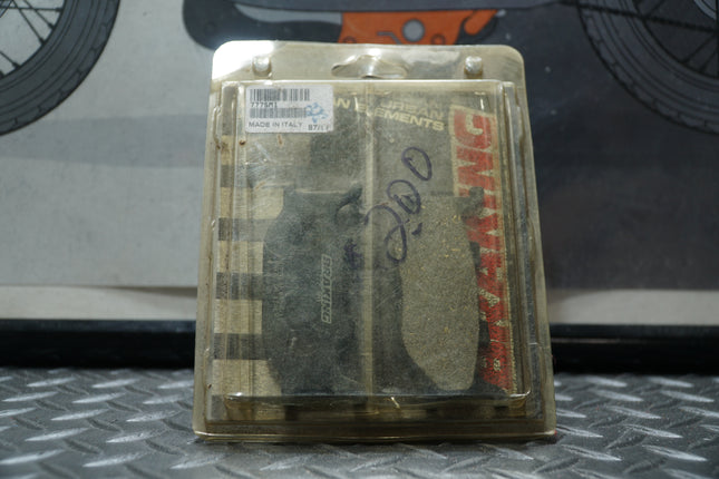 Braking 777SM1 SM1 Semi‑Metallic Brake Pads for Yamaha FZ6, Majesty, Virago