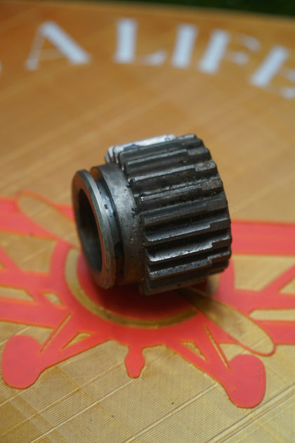 OEM Triumph T120 Bonneville TR6 Tiger 650 4 Speed Layshaft 3rd Gear 22T 57-3890 photo 3