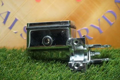 Drag Specialties Chrome 11/16 Front Master Cylinder Harley 84-95 Core Parts Only photo 1