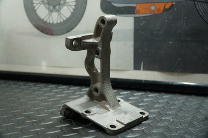 1965 Harley Ironhead XLH XLCH Rear Motor Mount 900cc OEM – Weld Repair photo 2