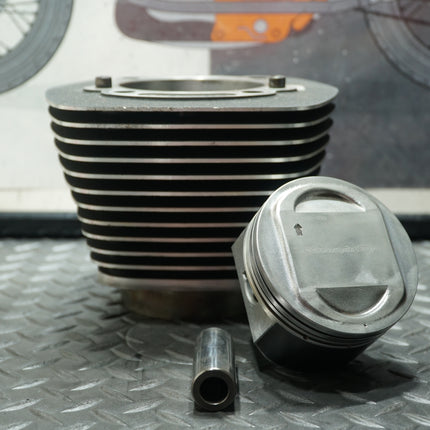 Harley Rear Cylinder Jug 98.8 mm 3.885″ + Screamin’ Eagle Piston 22122‑99A