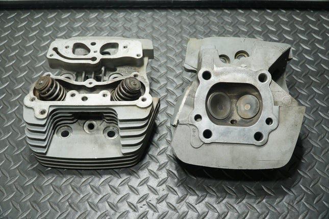 Harley Twin Cam 88 Cylinder Heads Set 16723-99 16725-99 OEM 2000–06 Used