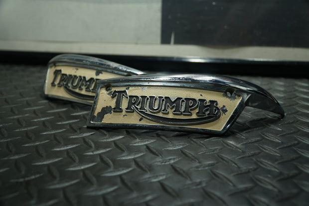 <h4>Vintage Triumph Tank Emblem</h4>