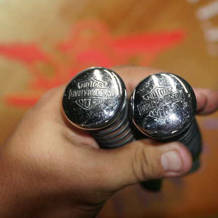 Harley-Davidson OEM Custom Chrome Male Mount O-Ring Footpegs Pair Used