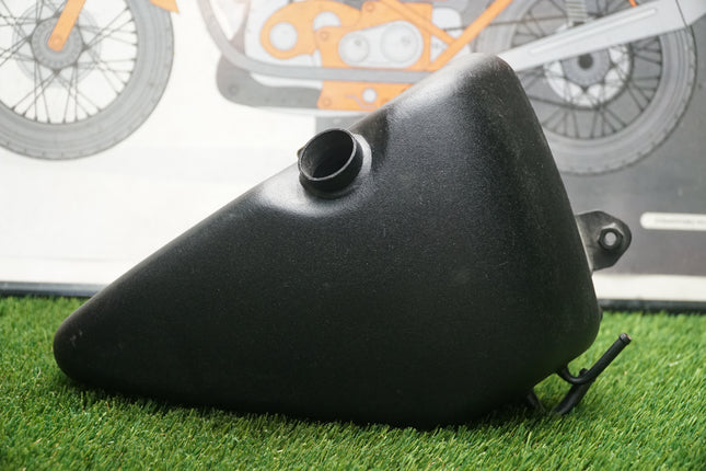 Harley Sportster XL883 Right Side Oil Tank Wrinkle Black 62475-93 NOS