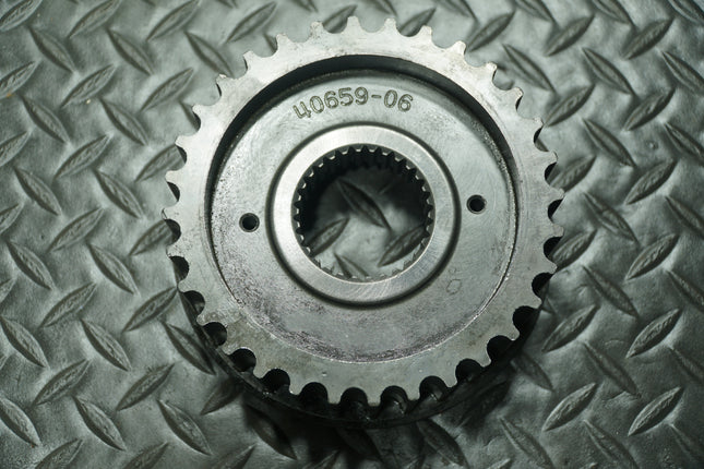 2014 Harley Fat Bob 32T Front Drive Pulley Sprocket Gear 40659-06 OEM