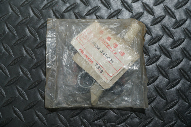 Honda NOS tank strainer set CB500T CB 500T 500 T 500T - years 1975-1976