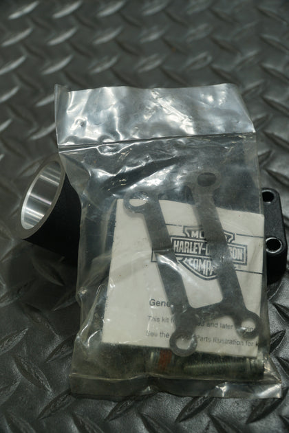 Harley Touring Road King Electra Glide Black Oil Filler Spout Housing OEM w/ Bolts & Gaskets photo 2