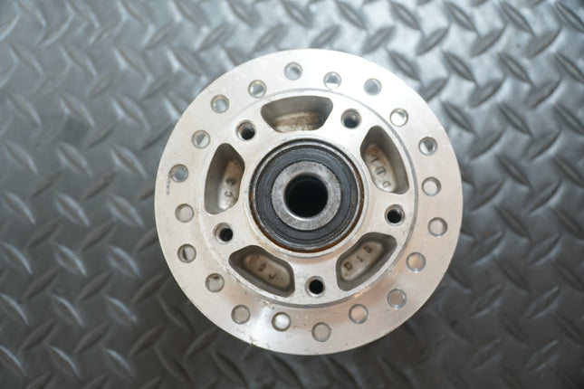 Harley Dyna OEM Hub 53877-04 Used Good Condition
