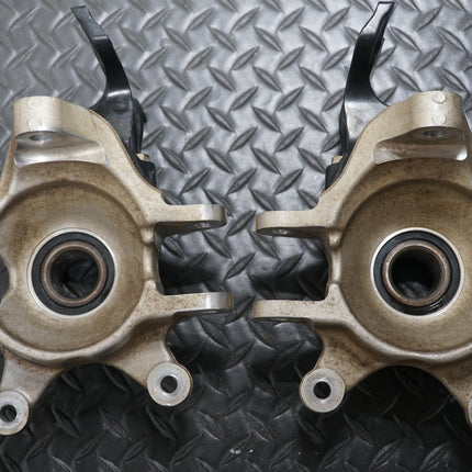 2016 Can-Am Maverick Max 1000R Turbo Rear Carrier Knuckle Set Left & Right OEM