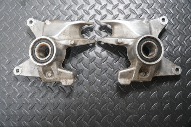2020 Can-Am Defender HD10 Limited 1000 Front Knuckle Set Left & Right OEM 706203096