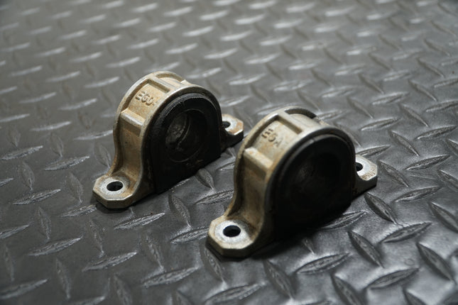 2016 Polaris RZR XP 1000 Turbo Rear Sway Bar Bushing OEM Good Condition