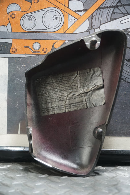 1995 Yamaha XV1100 Virago Right Side Cover Fender OEM Black Scratched photo 2