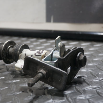 2001-2006 Suzuki GSX600F Katana Rear Wheel Spindle Axle B071 w/ Adjusters