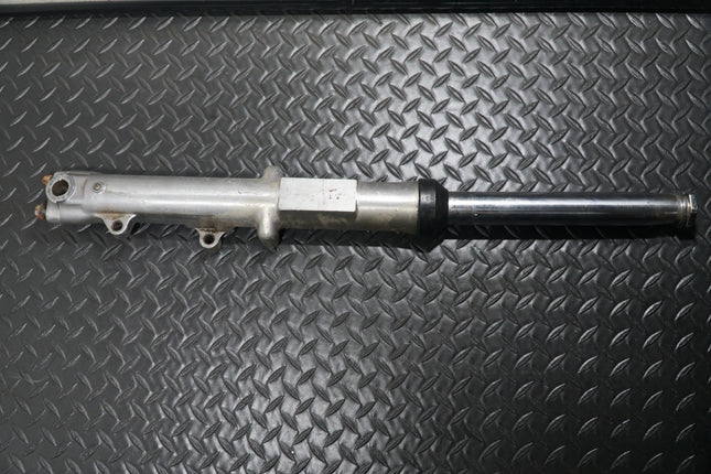 Harley-Davidson Showa 35mm Right Fork H535 45303-80 45304-80 Needs Rebuild