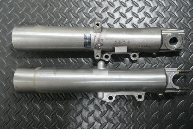 Harley Touring Showa G5B3-50R G5B3-70L Lower Fork Sliders OEM New No End Cap