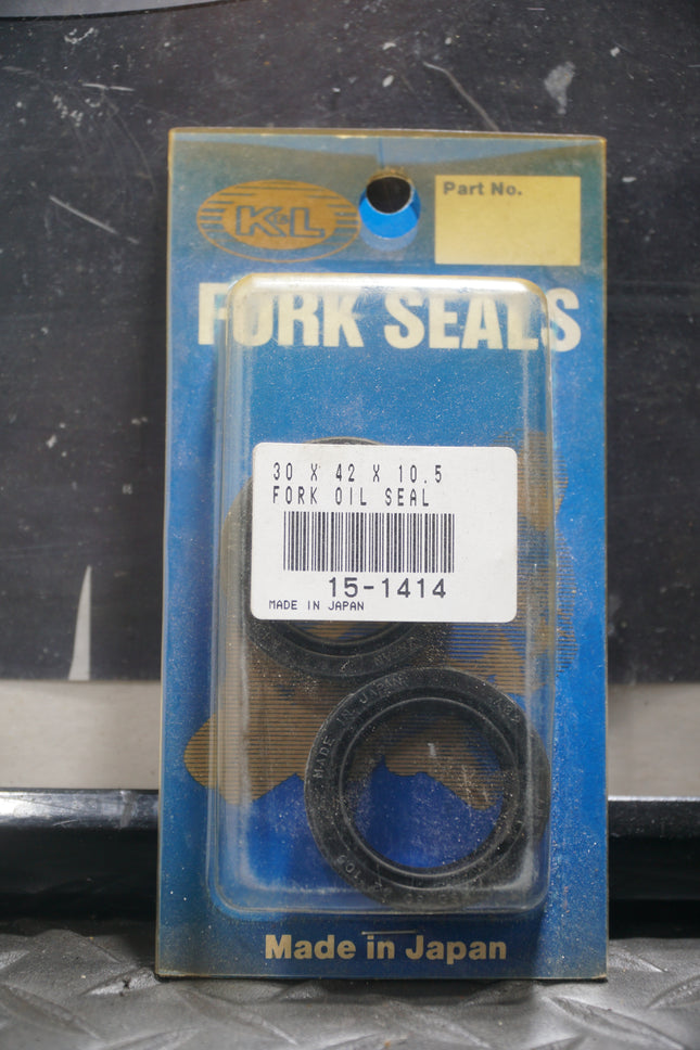 NEW K&L Supply Fork Seals 30x42x10.5mm 15-1414 Suspension Seal Set