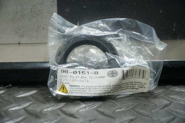 EMPI 98-0151-B Crank Pulley Seal for VW Type 2 Bus 1700-1800 Engine