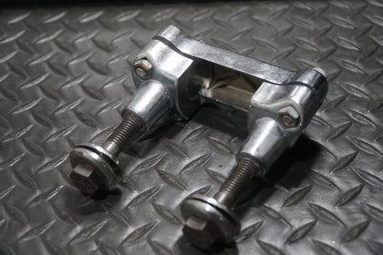 Harley Softail FXSTC Dyna Wide Glide Handlebar Riser Top Clamp Brackets OEM photo 3