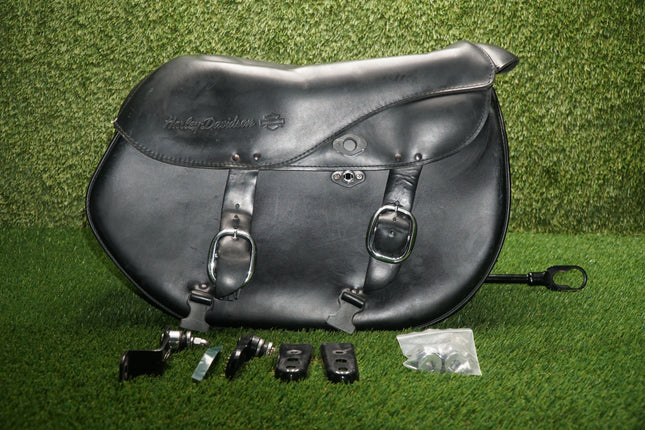 2007-2008 Harley-Davidson FLSTF Fat Boy Right Saddlebag OEM w/ Hardware