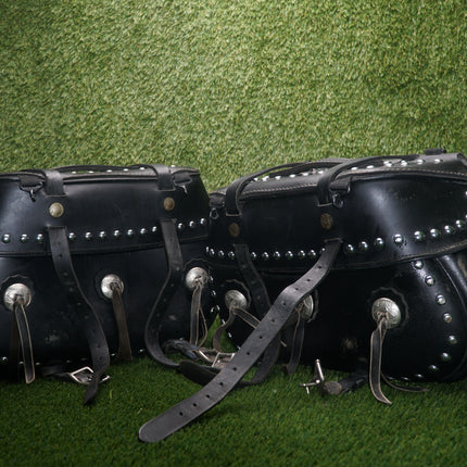 Harley Softail Sportster Dyna Leather Quick Release Saddlebags Used