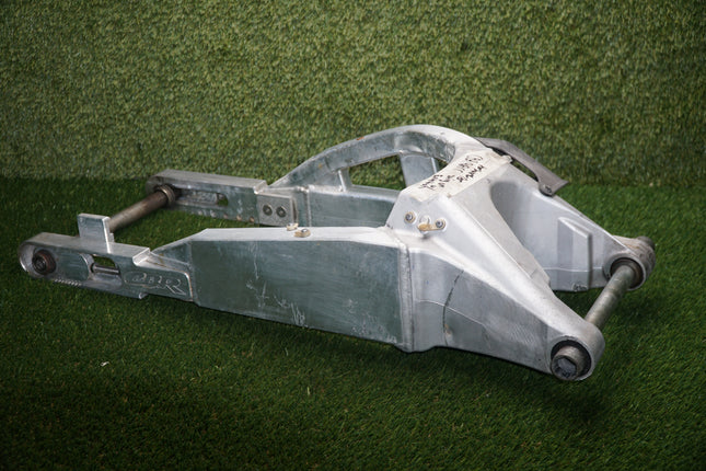 2000–01 Honda CBR929RR Rear Swingarm w/ 4.5–9” Extensions Raw Finish