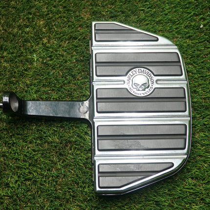 Harley Touring Willie G Skull Passenger Right Floorboard w/ Bracket 93–25