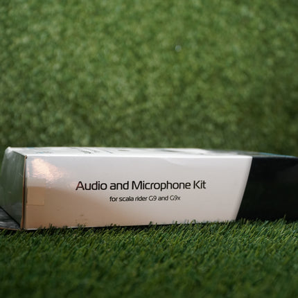 Cardo Scala Rider G9 / G9x Bluetooth Communicator Set Brand New Powers On