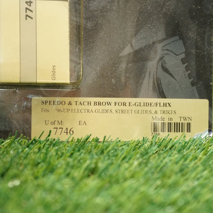 Kuryakyn 7746 Speedo & Tach Brow Chrome for Harley Electra Glide 96–13