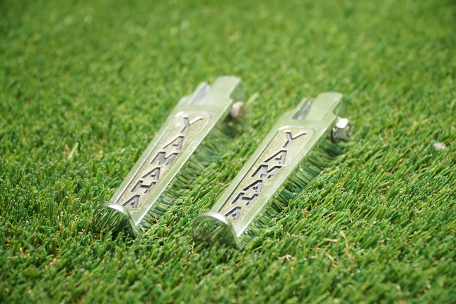Vintage Yamaha Gold/Silver Highway Pegs Foot Pegs VMAX Cruiser Excellent