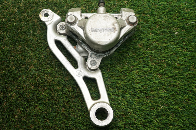 1992 Yamaha VMAX 1299 2WE Rear Brake Caliper A4004 – Missing One Piston