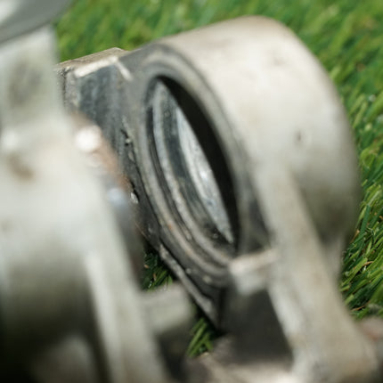 1992 Yamaha VMAX 1299 2WE Rear Brake Caliper A4004 – Missing One Piston