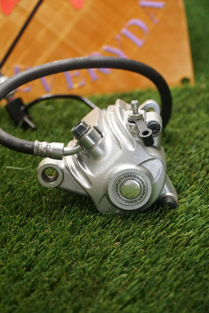 2004-2013 Harley Sportster XL883 Front Left Silver Brake Caliper Switch Junction Assembly OEM photo 2