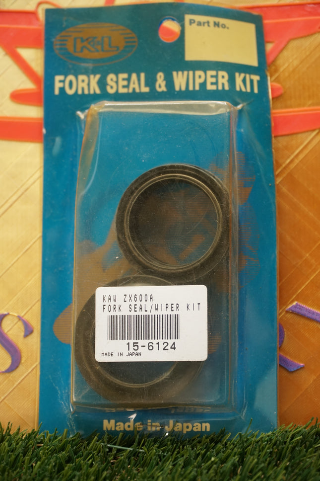 K&L Kawasaki ZX600A Ninja 600R Front Fork Seal & Wiper Kit 15-6124 NOS