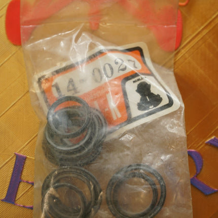 V-Twin Mfg. Harley Davidson Shovelhead Quad Pushrod Cover Seal Kit 14-0027 NOS