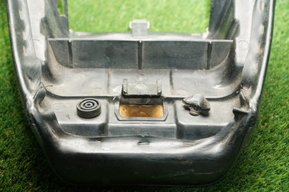 1986 Yamaha VMAX 1200 VMX12 Passenger Rear Seat 1FK-24750-00 Fair Condition photo 5