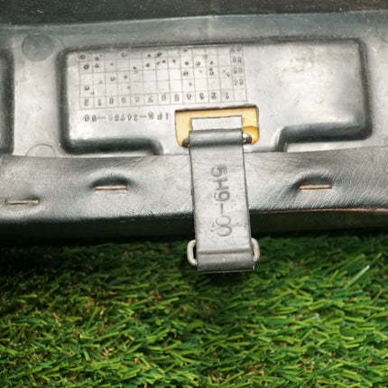 1986 Yamaha VMAX 1200 VMX12 Passenger Rear Seat 1FK-24750-00 Fair Condition