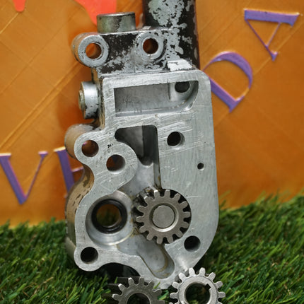 Harley Ironhead Sportster OEM Zinc Die-Cast Oil Pump Assembly Gears 26219-68B Used